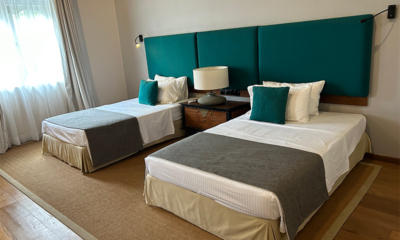 On The Rocks Third Bedroom with Twin Beds | Unawatuna, Sri Lanka