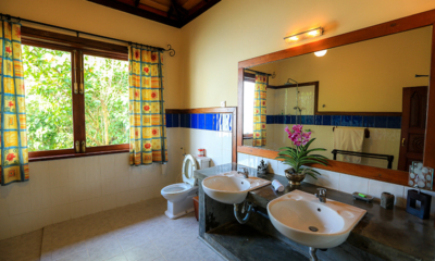 South Point Cottage His and Hers Bathroom with View | Koggala, Sri Lanka