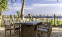 Villa Saffron Outdoor Dinning | Hikkaduwa, Sri Lanka