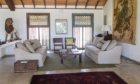 Villa Saffron Lounge | Hikkaduwa, Sri Lanka