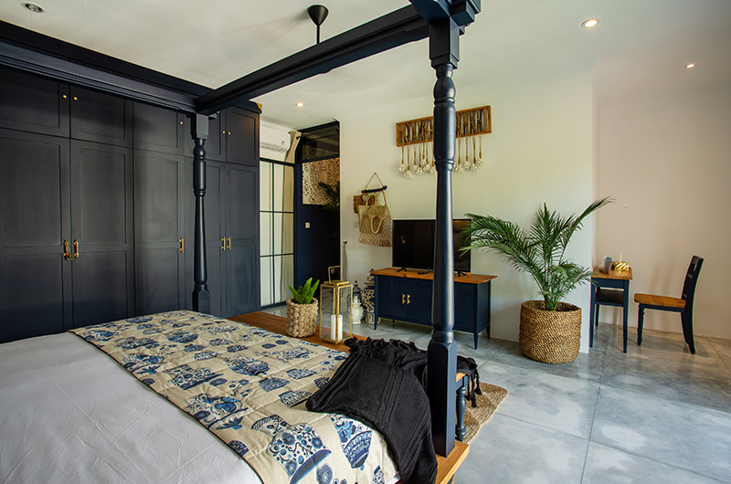Villa Pintu Biru Bedroom with Four Poster Bed and TV | Seminyak, Bali