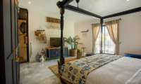 Villa Pintu Biru Bedroom with Four Poster Bed | Seminyak, Bali