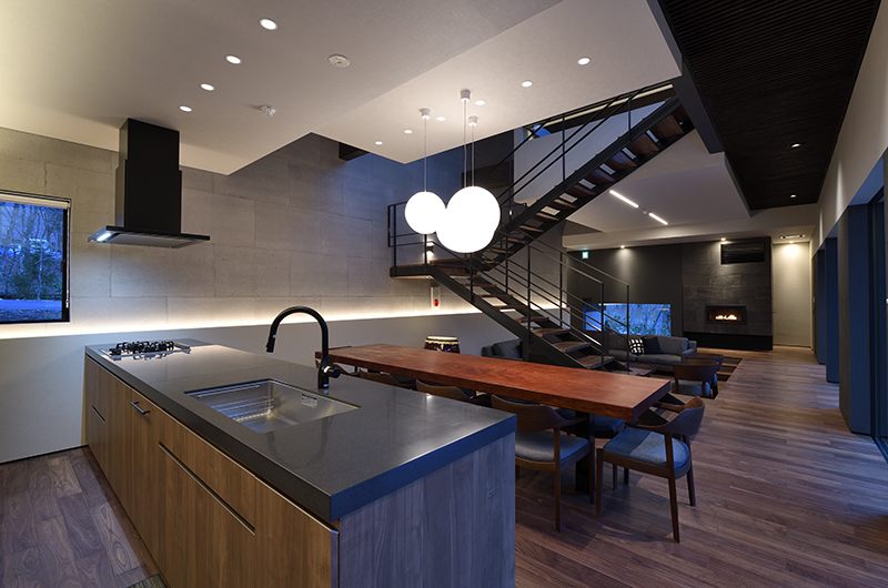 Nivia Kitchen and Living Room | Hakuba, Nagano