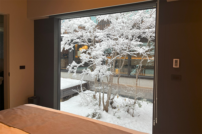 Nivia Bedroom with Snow View | Hakuba, Nagano