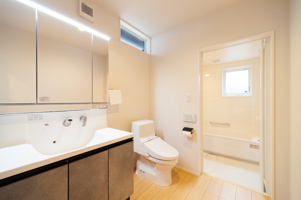 Villa Rochalie Bathroom | Hakuba, Nagano