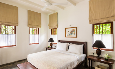 Leela Walauwwa Bedroom with Side Lamps | Induruwa, Sri Lanka