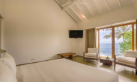 Ubuntu Beach Villas Bedroom with Seating | Mirissa, Sri Lanka