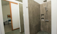 Ubuntu Beach Villas Shower | Mirissa, Sri Lanka