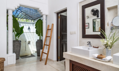 Why House Bathroom with Shower | Talpe, Sri Lanka