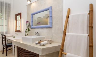 Why House Bathroom with Dressing Area | Talpe, Sri Lanka