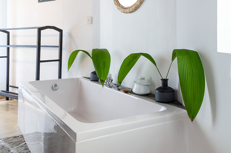 Why House Bathtub | Talpe, Sri Lanka