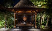 Villa Conti Pool Bale | Canggu, Bali