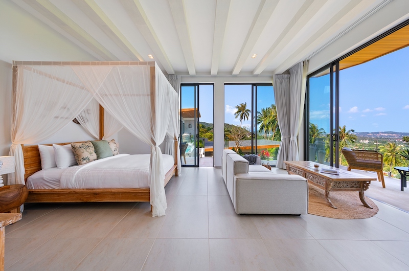 Villa Asi Master Bedroom with Four Poster Bed | Chaweng, Koh Samui