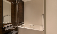 Andaru Niseko Villas Bathroom | Soga, Niseko
