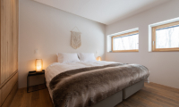 Shakuzen Bedroom with Table Lamps | Annupuri, Niseko