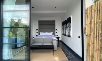 Villa Orca Suite Bedroom with Painting | Choeng Mon, Koh Samui
