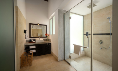 The Beach House Ocean Suite Two Bathroom with Shower | Mirissa, Sri Lanka