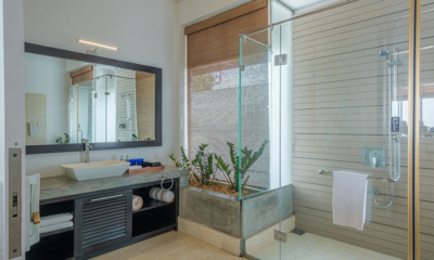 The Beach House Ocean Balcony Suite Bathroom with Shower | Mirissa, Sri Lanka