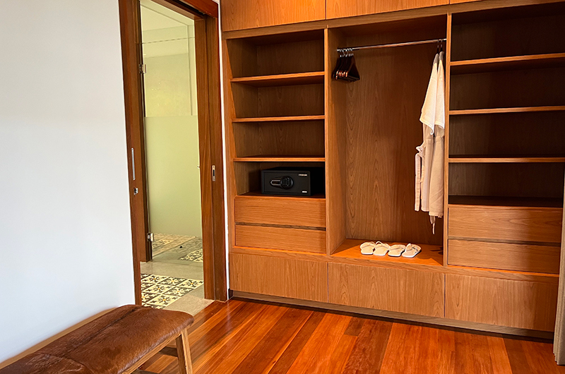 Villa Bogor Walk-In Wardrobe | Canggu, Bali