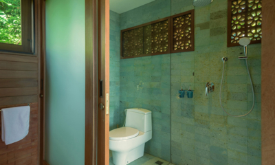 Alam Mountain Bathroom with Shower | Tabanan, Bali