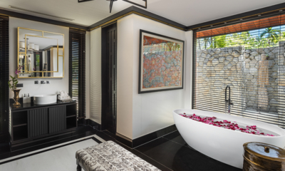 Villa Purissara First Master Bathroom with Bathtub | Kamala, Phuket