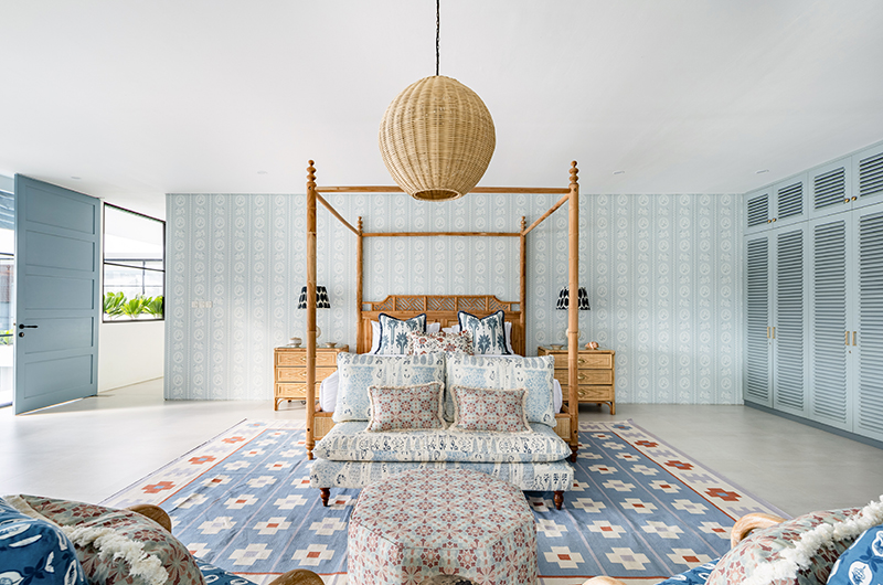 Umbala The House Bedroom with Four Poster Bed and Sofa | Umalas, Bali