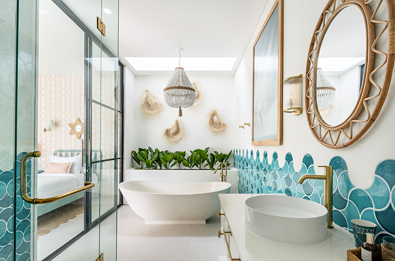 Umbala The House En-Suite Bathroom with Bathtub | Umalas, Bali