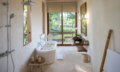 Villa Damai Bathroom with Bathtub | Umalas, Bali
