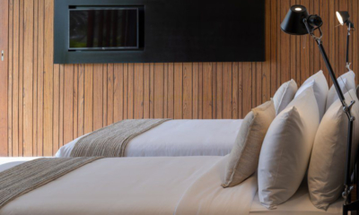 Villa Babadan Twin Bedroom with TV and Side Lamps | Canggu, Bali