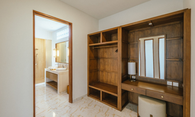 Villa Reillo Master Bedroom Walk-In Wardrobe | Canggu, Bali
