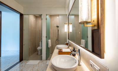 Villa Reillo Bathroom with Shower | Canggu, Bali