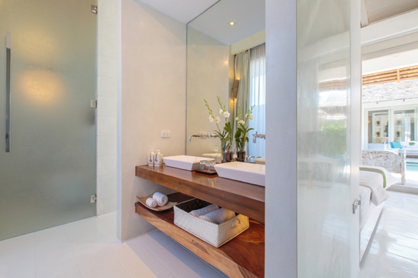 Mia Beach Bathroom | Chaweng, Koh Samui
