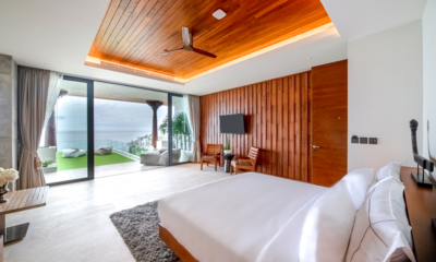 Maya Anda Villa Bedroom with Sea View | Surin, Phuket