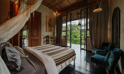 Bedulu Cliffside Bedroom with Seating Area | Ubud, Bali