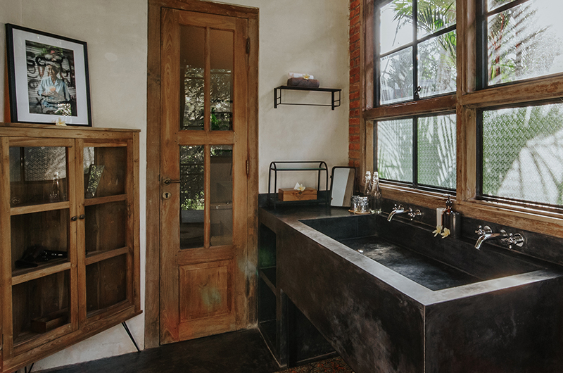 Bedulu Cliff Estate Tree Top Room 2 Bathroom | Ubud, Bali Bedulu Cliff Estate Tree Top Room 2 Bathroom | Ubud, Bali
