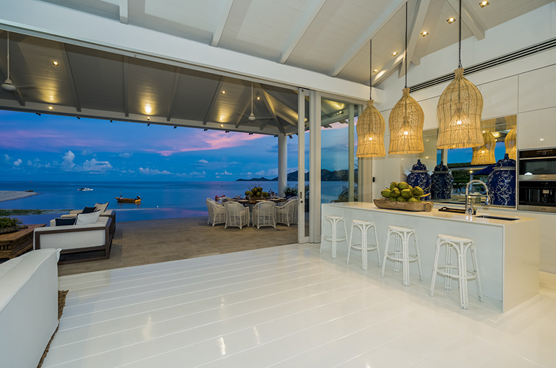 Mia Ocean Kitchen at Night with Sea View | Chaweng, Koh Samui