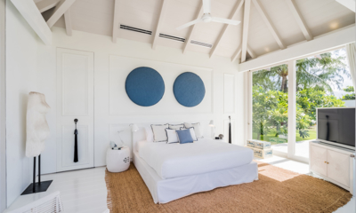 Mia Ocean Master Bedroom with TV | Chaweng, Koh Samui