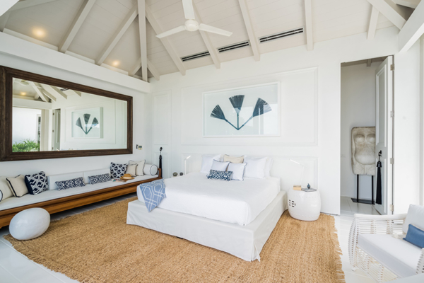 Mia Ocean Bedroom with Seating Area | Chaweng, Koh Samui