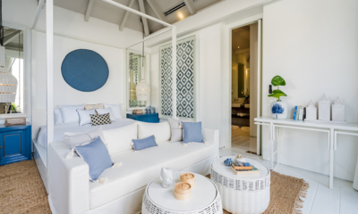 Mia Ocean Spacious Bedroom with Lamps | Chaweng, Koh Samui