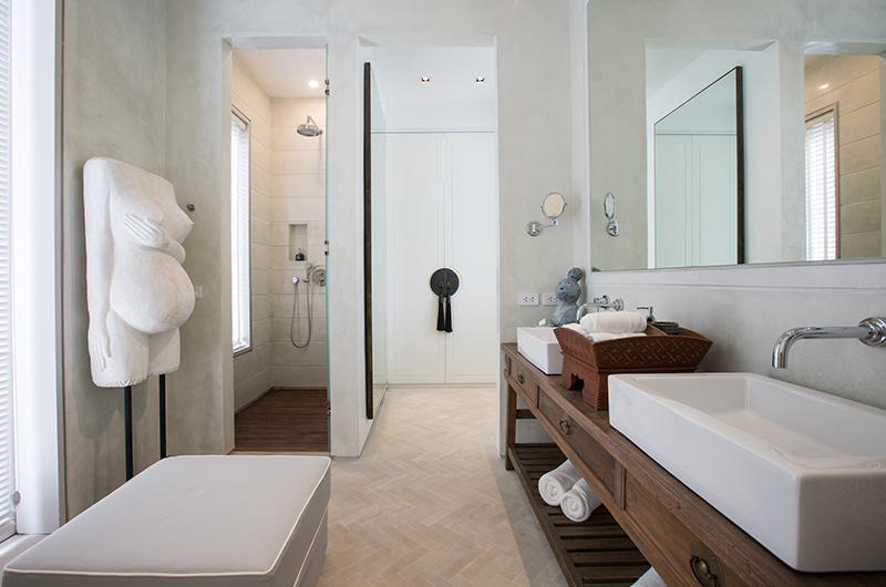 Mia Palm His and Hers Bathroom with Shower | Chaweng, Koh Samui