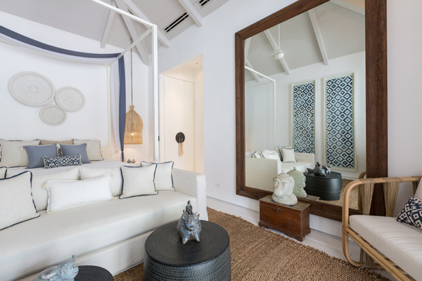 Mia Palm Bedroom with Sofa and Mirror | Chaweng, Koh Samui