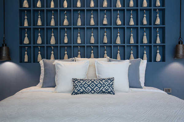 Mia Palm Bedroom with Show Pieces and Hanging Lamps | Chaweng, Koh Samui