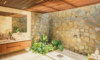Villa Jati Bathroom with Shower | Selong Belanak, Lombok