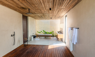 Villa Solah En-Suite Bathroom with Shower | Selong Belanak, Lombok
