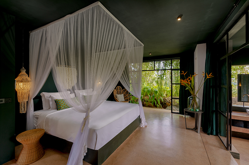 Villa Mine Bedroom with Peacock Chair | Talpe, Sri Lanka