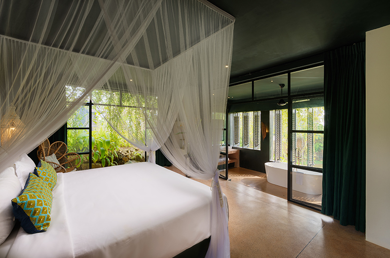 Villa Mine Bedroom and Bathroom with Peacock Chair | Talpe, Sri Lanka