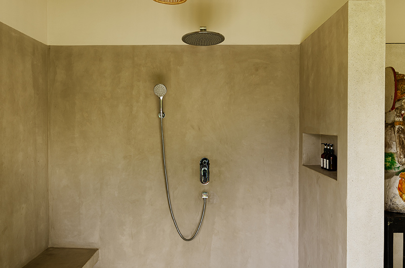 Villa Mine En-Suite Bathroom with Shower | Talpe, Sri Lanka