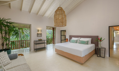 Villa Mine Spacious Bedroom and Balcony | Talpe, Sri Lanka