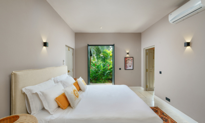 Villa Mine Bedroom with Side Lamps | Talpe, Sri Lanka