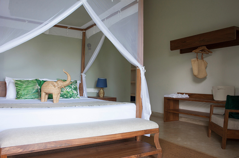 Kumbura Villa Bedroom One with Side Table | Galle, Sri Lanka Kumbura Villa Bedroom One with Side Table | Galle, Sri Lanka